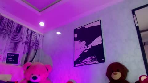 Snapshot of oliviahot01 chatting on June 30, 2026, 1:06 am oliviahot01 online show from June 30, 2026, 1:06 am