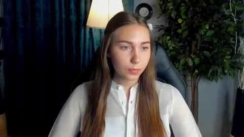 olivialangs online show from March 31, 2026, 2:06 pm