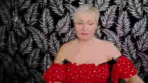 Snapshot of oliviaoskar_ chatting on March 2, 2025, 12:11 pm Kelly online show from March 2, 2025, 12:11 pm