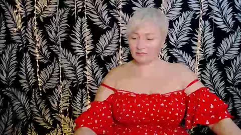 Snapshot of oliviaoskar_ chatting on September 13, 2025, 11:32 am Kelly online show from September 13, 2025, 11:32 am