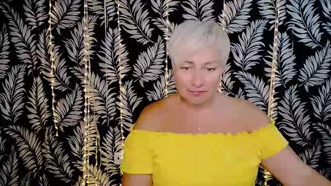 Snapshot of oliviaoskar_ chatting on October 6, 2025, 11:18 am Kelly online show from October 6, 2025, 11:18 am