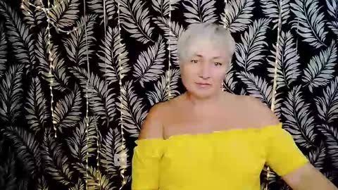 Snapshot of oliviaoskar_ chatting on October 25, 2025, 11:29 am Kelly online show from October 25, 2025, 11:29 am