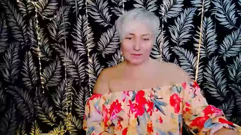 Snapshot of oliviaoskar_ chatting on November 17, 2025, 1:50 pm Kelly online show from November 17, 2025, 1:50 pm