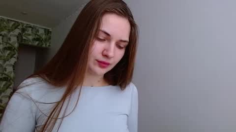 Snapshot of oliviashiny chatting on February 10, 2025, 5:36 am Olivia online show from February 10, 2025, 5:36 am