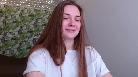 Olivia online show from December 14, 2025, 5:46 am