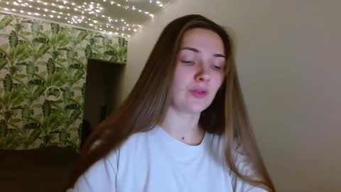 Olivia online show from December 17, 2025, 5:13 am