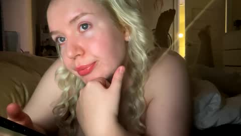 Snapshot of oliviaskies chatting on September 29, 2025, 4:50 am Olivia baby online show from September 29, 2025, 4:50 am