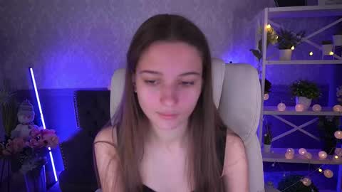 Snapshot of olivkablush chatting on December 19, 2024, 6:56 am Olivia online show from December 19, 2024, 6:56 am