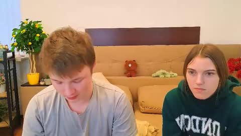 Olli and Stiw online show from February 8, 2026, 8:07 am