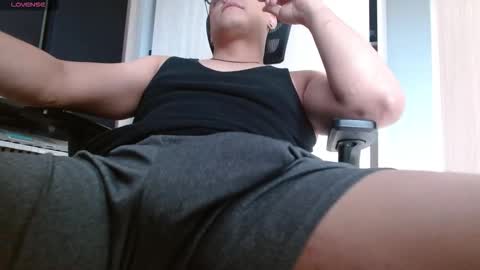 Snapshot of olliver3018 chatting on February 17, 2026, 5:52 pm Olliver online show from February 17, 2026, 5:52 pm