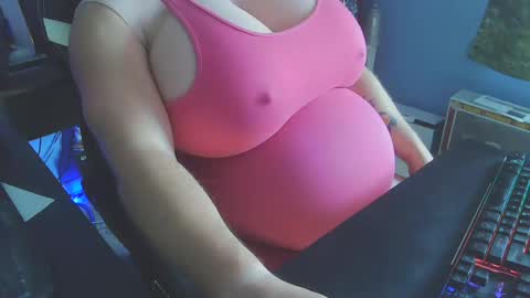 Dani Pregna online show from June 29, 2026, 1:33 pm