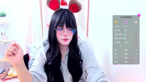 Snapshot of omorimori chatting on November 25, 2025, 8:42 pm Omori Chan online show from November 25, 2025, 8:42 pm