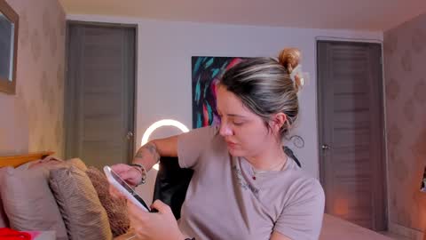 Martina Ricci online show from December 18, 2024, 2:49 pm