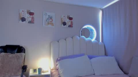 Martina Ricci online show from November 7, 2025, 1:55 pm