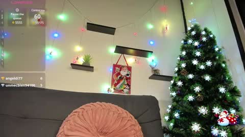 Snapshot of on_tefa chatting on December 14, 2024, 7:18 am Violette online show from December 14, 2024, 7:18 am