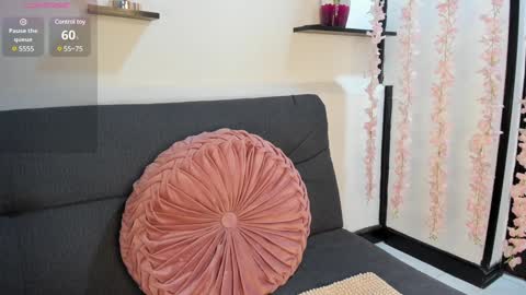 Snapshot of on_tefa chatting on January 25, 2025, 1:10 am Violette online show from January 25, 2025, 1:10 am