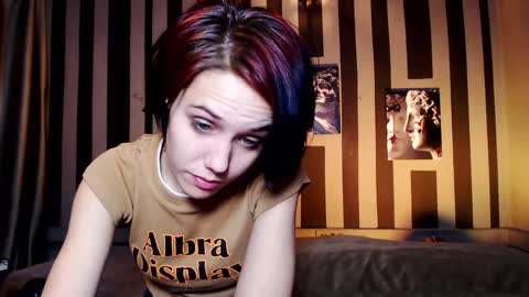 onaloon online show from November 24, 2025, 1:38 am