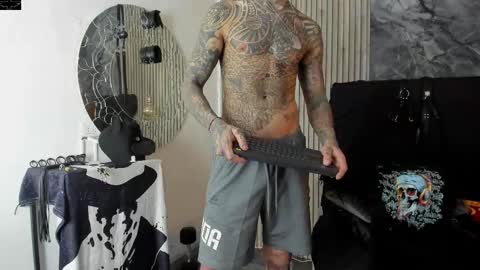     ... online show from November 14, 2025, 3:49 am