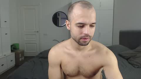 onebestlover online show from January 29, 2025, 9:12 am