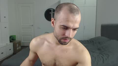 onebestlover online show from January 31, 2025, 6:36 pm