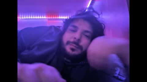 onecrew1 online show from September 30, 2025, 6:02 pm