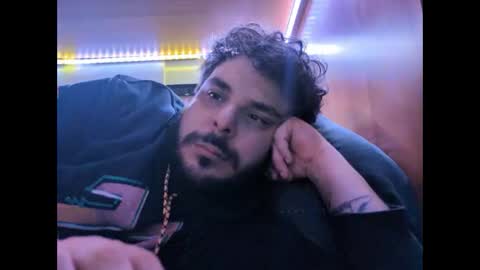 onecrew1 online show from October 13, 2025, 6:19 pm