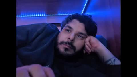 onecrew1 online show from October 22, 2025, 5:24 pm