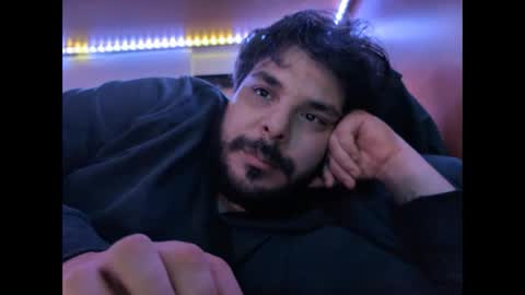 onecrew1 online show from October 24, 2025, 4:25 pm