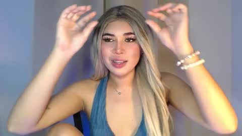 Snapshot of onegreattransdiva chatting on September 27, 2025, 2:38 am Goddess Rhiane online show from September 27, 2025, 2:38 am