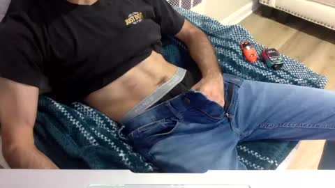 onehitwonder21 online show from July 26, 2026, 6:37 pm