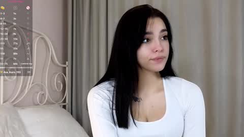 Snapshot of onemoreecall chatting on March 6, 2025, 1:35 pm Lexi online show from March 6, 2025, 1:35 pm