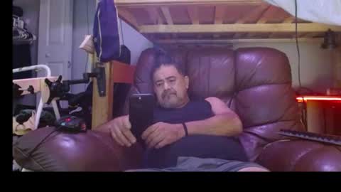 Snapshot of onewayallday chatting on July 20, 2026, 2:41 pm onewaykenny online show from July 20, 2026, 2:41 pm