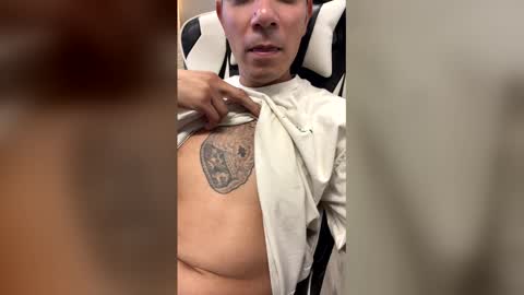 Snapshot of onewildxxx chatting on May 19, 2026, 6:58 pm onewildxxx online show from May 19, 2026, 6:58 pm
