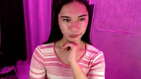 Snapshot of onicka_iha chatting on November 28, 2025, 9:12 am Alexa online show from November 28, 2025, 9:12 am