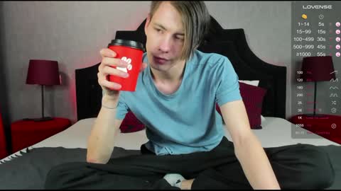 Erick  online show from February 7, 2025, 4:46 pm