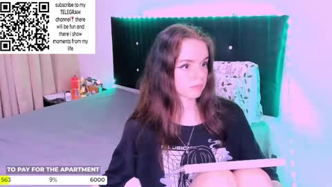 only_sarah1 online show from December 17, 2024, 2:12 am