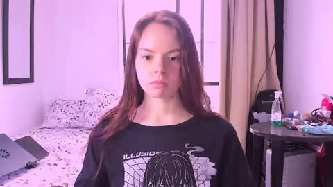 only_sarah1 online show from September 30, 2025, 10:48 pm