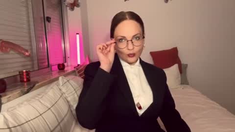 The cutest model on this site online show from June 13, 2026, 10:24 am
