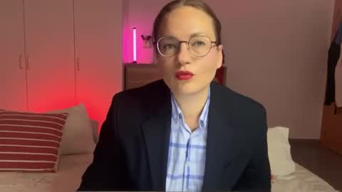 The cutest model on this site online show from July 15, 2026, 8:14 pm