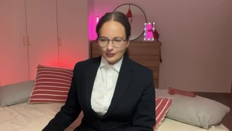 The cutest model on this site online show from July 20, 2026, 6:32 pm