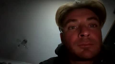 Snapshot of onlyloveyoutwice2016 chatting on October 24, 2025, 11:23 pm onlyloveyoutwice2016 online show from October 24, 2025, 11:23 pm