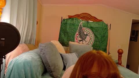 Onlyniki online show from July 5, 2026, 12:28 am