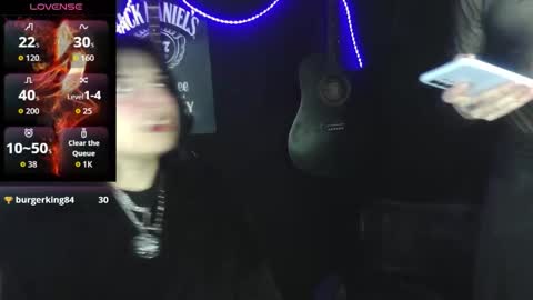 Snapshot of onlyraven chatting on October 25, 2025, 6:43 am Raven online show from October 25, 2025, 6:43 am