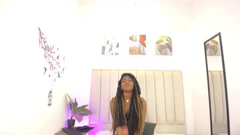 Snapshot of onyx_ebony chatting on November 5, 2025, 3:45 pm onyx_ebony online show from November 5, 2025, 3:45 pm