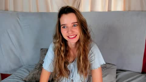 onyxvespera online show from April 15, 2026, 7:04 am