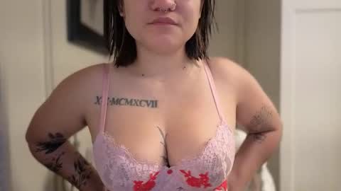 Miss Girly online show from March 23, 2026, 9:57 am