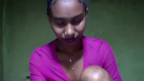 oolyette online show from October 10, 2025, 1:54 pm