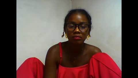 oooorazanasoa online show from June 2, 2026, 9:39 pm