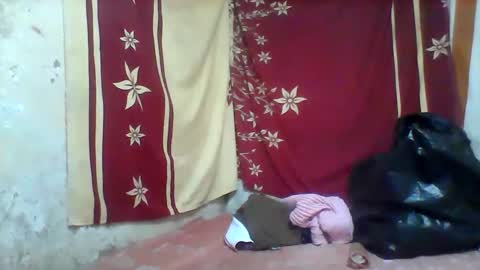 oooozafiette online show from May 31, 2026, 6:09 pm