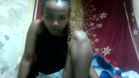 oooozafiette online show from June 28, 2026, 5:19 pm